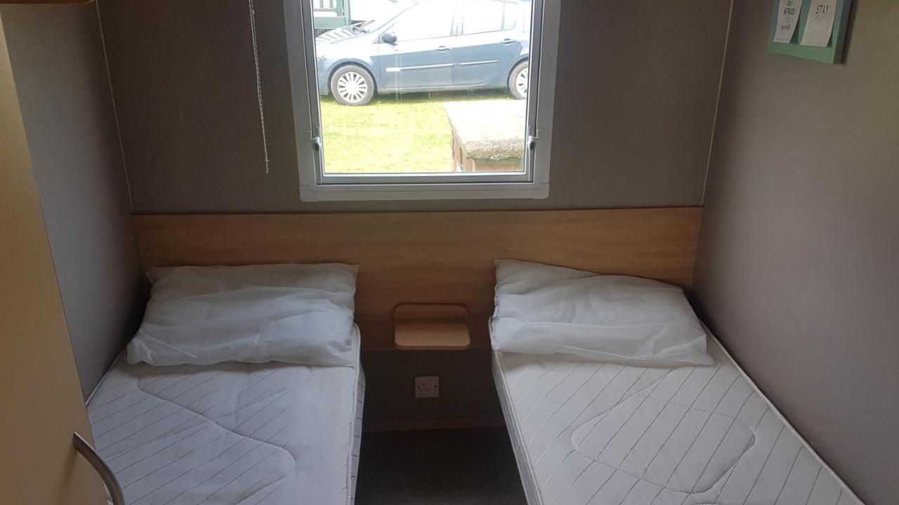 22 Kestrel Quays Camping